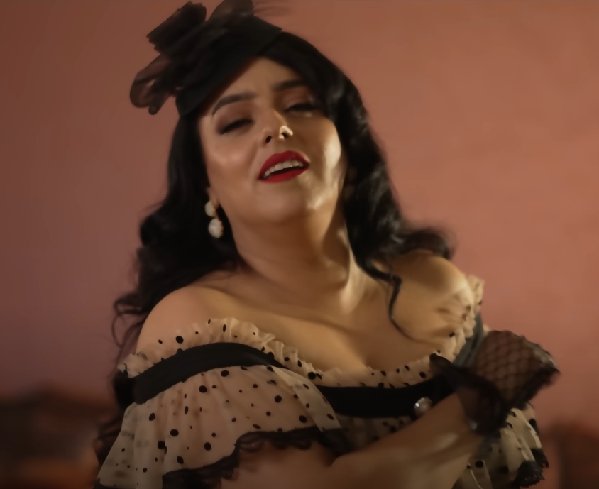 Nadia Laaroussi 2025 Nta Li Bghiti